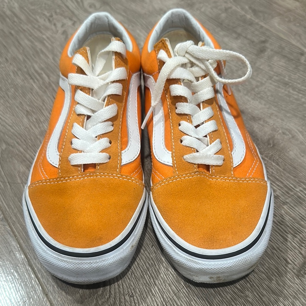Vans Old Skool Low-Top Sneakers – Orange & White – Women’s Size 6.5